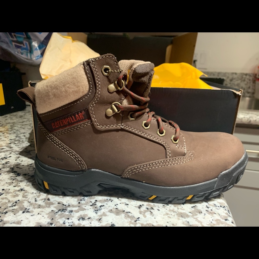 Steel toe boots